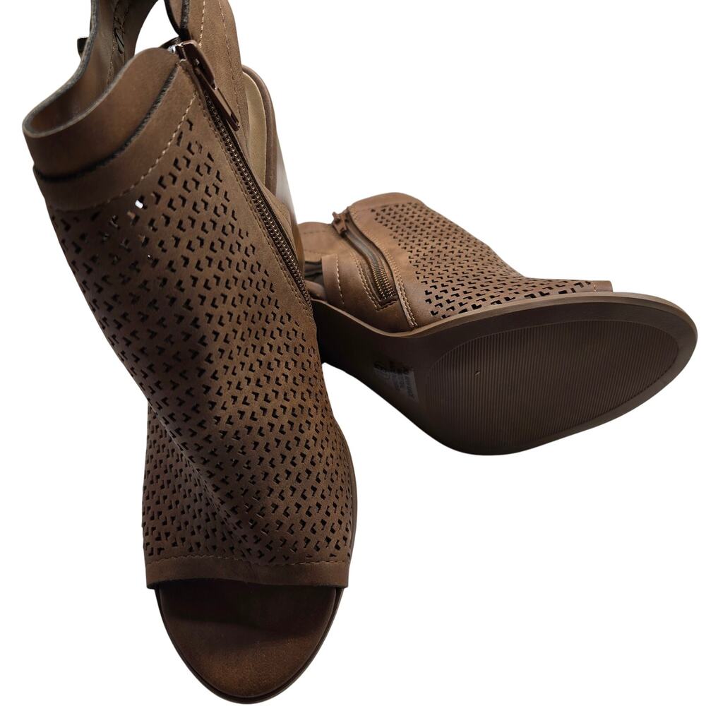 SODA Women's Shoe 8,5 Brown 3.5 Block Heel Open toe Buckle Sandel Sling Back